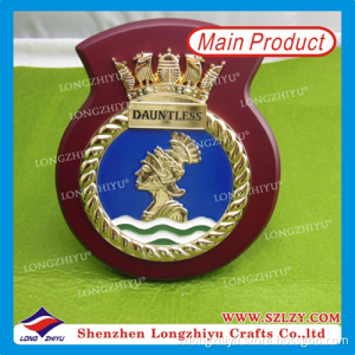 Die-Cast Enamel Metal Plate Wood Shield Momerial Plaque